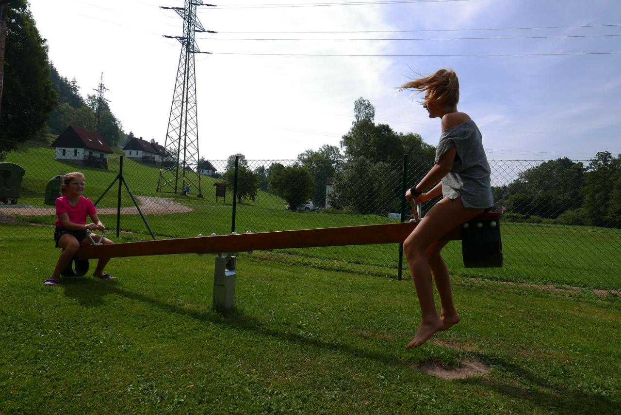 Stárkov Green Valley Parkヴィラ エクステリア 写真